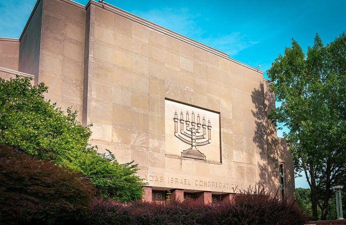 1024px-2024-06-25_embassy_of_israel_-_we_belong_-_pride_and_solidarity_washington_dc_usa_177_33502.j.jpeg