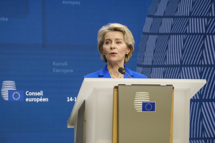 ursula-fon-der-lajen-scaled.jpg