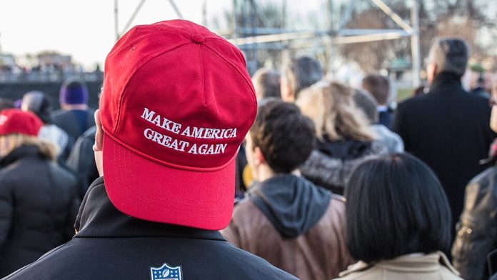960px-make_america_great_again__2832035135160_29.jpg