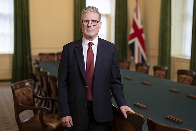 prime_minister_sir_keir_starmer_official_portrait.jpg