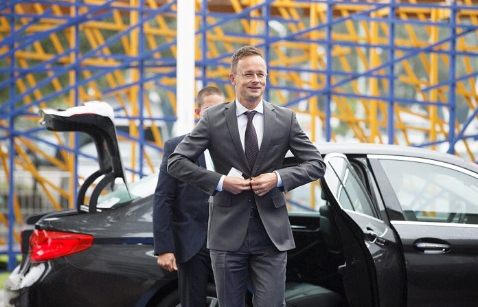 960px-informal_meeting_of_ministers_for_foreign_affairs__28gymnich_29._arrivals_p_c3_a9ter_szijj_c3.jpeg