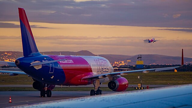 dav_2808-wizzair_plane.jpg