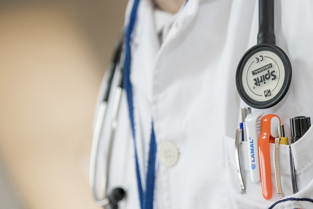 doctor-g0e331093e_640.jpg