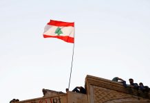 Израел го нападна историскиот град Тир во Либан, најмалку осум загинати