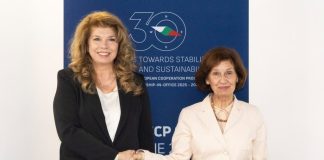 Сиљановска-Давкова: Македонија и Бугарија мора да разговараат за тешките прашања