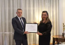 Отворена порта/Ла Страда ја доби престижната француска награда за човекови права „Слобода – Еднаквост – Братство“