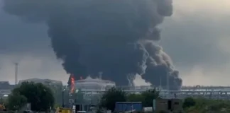 Украина со дронови нападна голем нафтен терминал во Санкт Петербург, тврди Зеленски